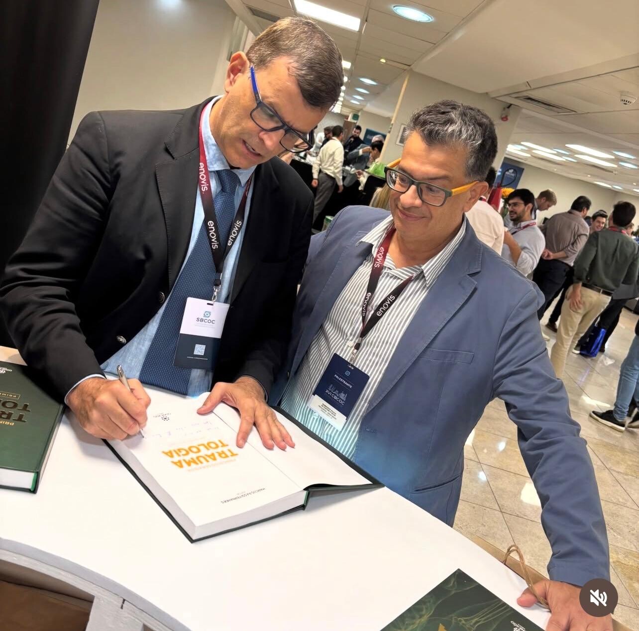 Professor da FM lança livro de traumatologia