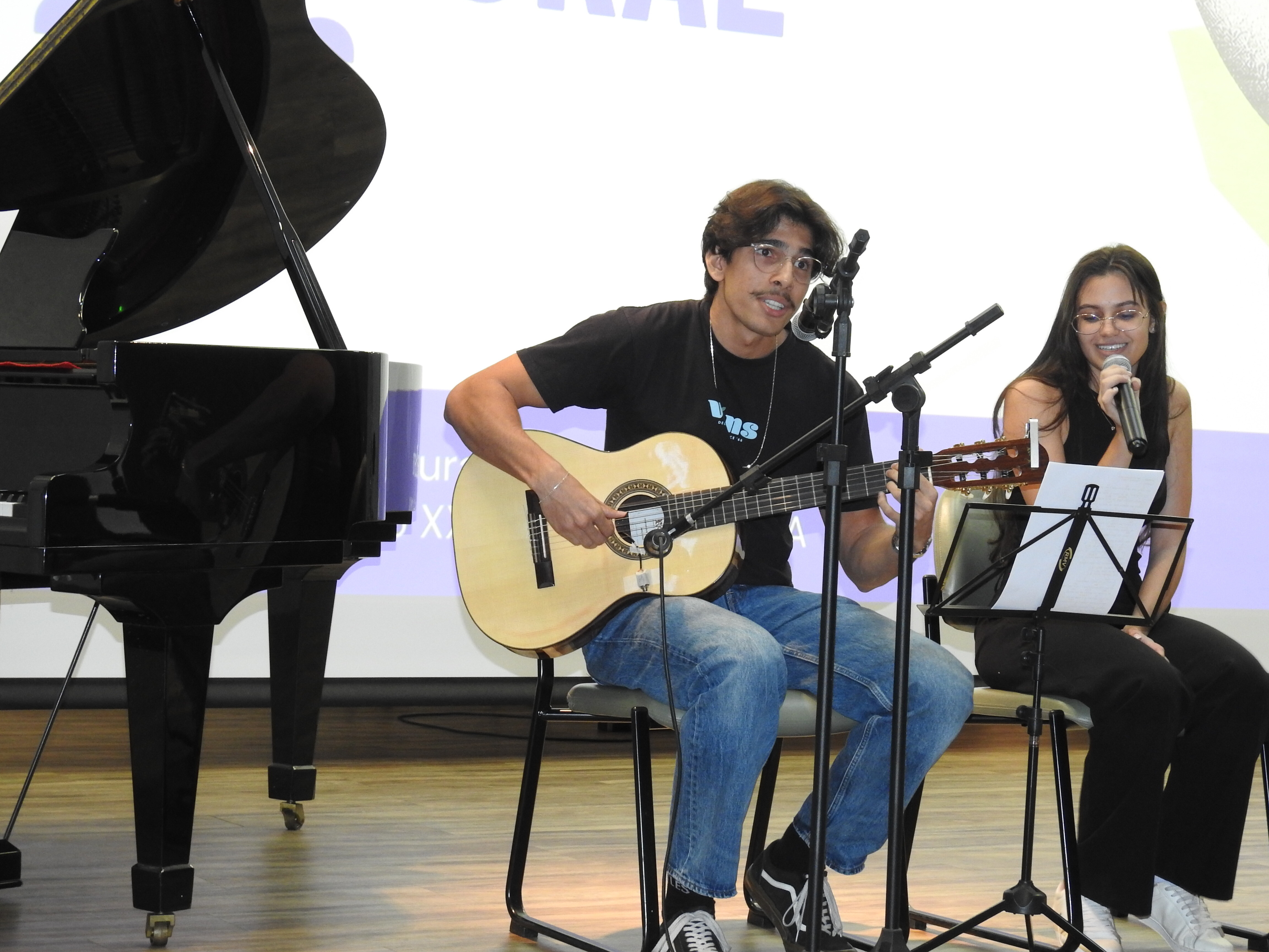 Alunos da FM demonstram seus talentos artísticos e homenageiam professores na Semana Cultural 2026