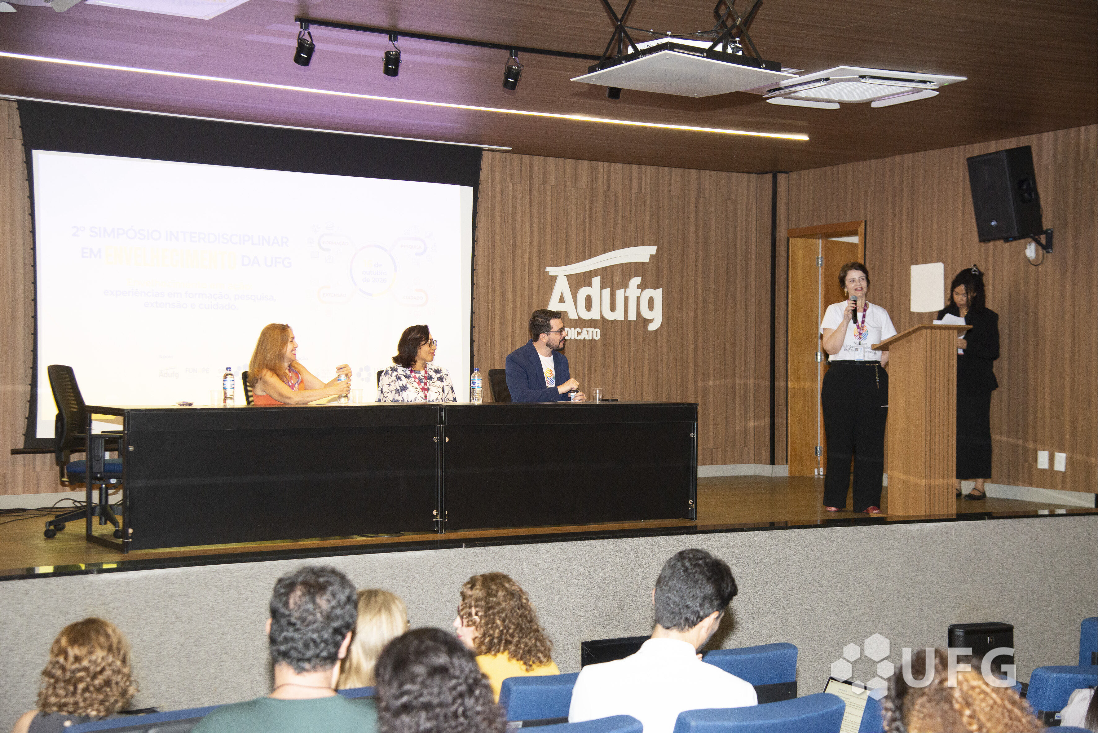 Mesa de abertura 2 simpósio Interdisciplinar em envelhecimento da UFG