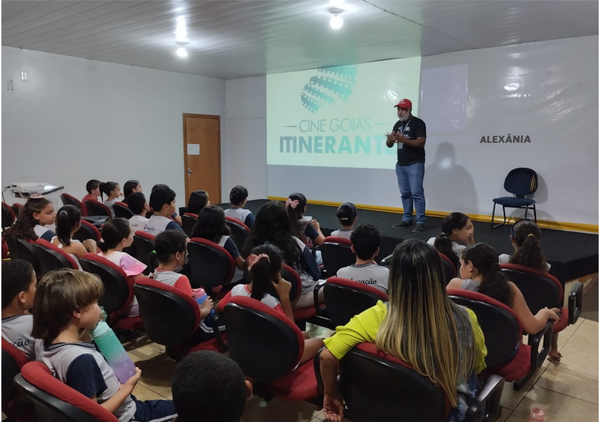 Apresentação Cine Goiás Itinerante 