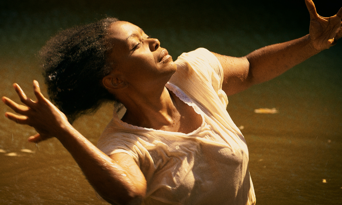 À beira do Rio das Almas