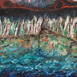 Obra visual com textura espessa, em tons de azul, verde, branco, preto e vermelho. A composição mostra uma cena abstrata com áreas que lembram água na parte inferior, formas verticais claras no centro e uma faixa escura na parte superior com detalhes avermelhados. As bordas são irregulares e escuras, com pequenos pontos brancos nas laterais.