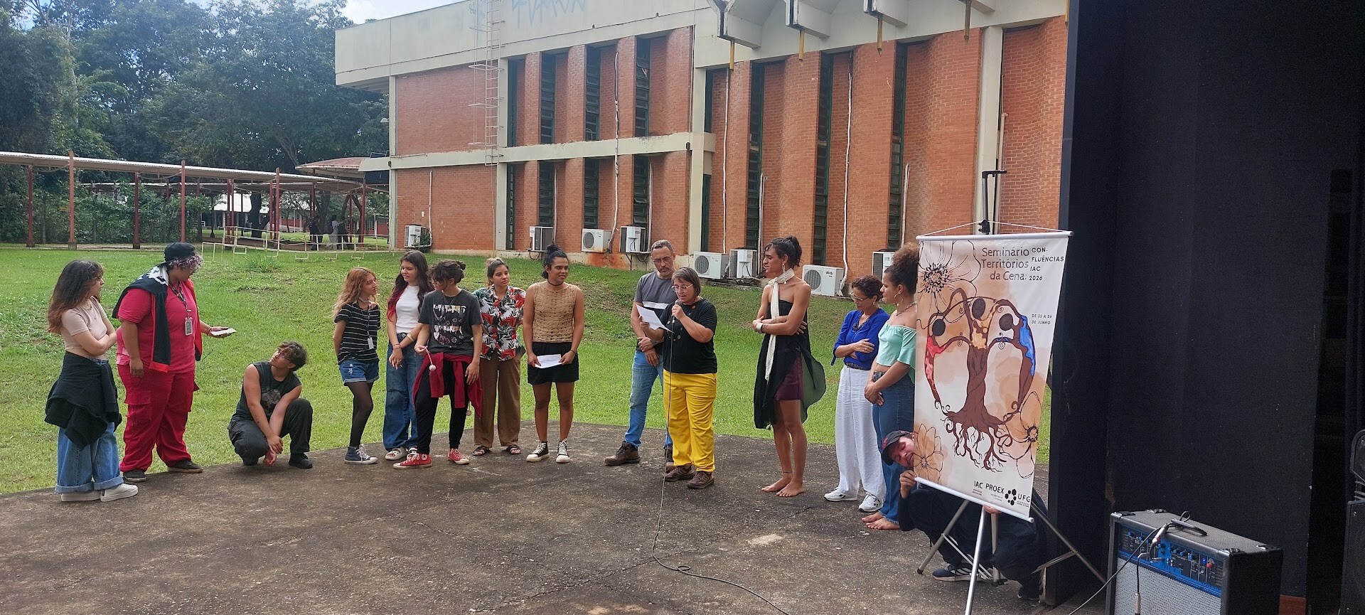 Ação Manifesto Coletivo Lançamento da pedra fundamental predio do IAC.jpg