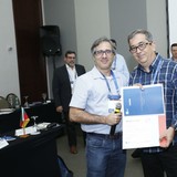 Professor Iwens Gervasio Sene Júnior, presidente da Metrogyn, recebe certificado Professor Iwens Gervasio Sene Júnior, presidente da Metrogyn, recebe certificado