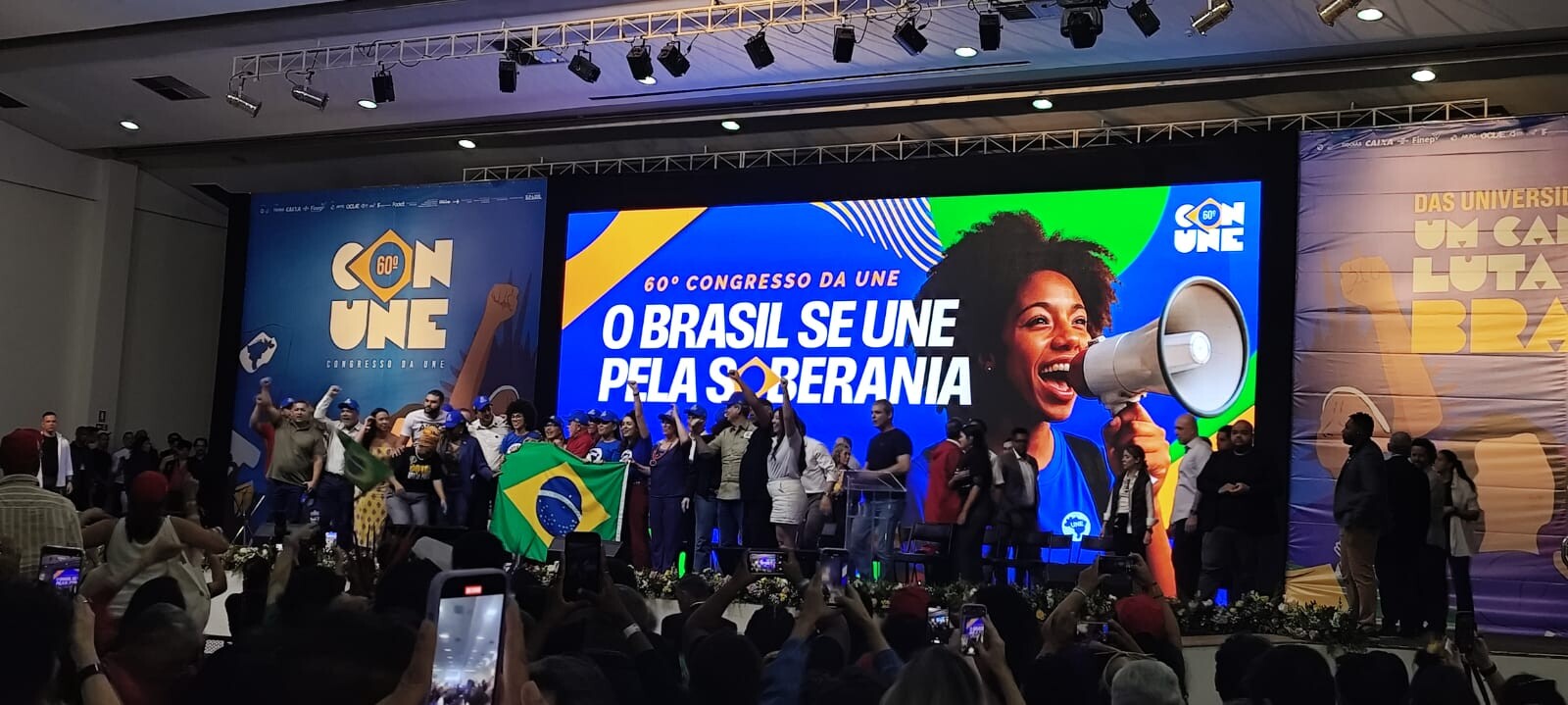 Campus Goiás com UNE3