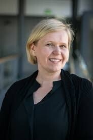 Dra. Tammela Paivi (Universidade de Helsinki)