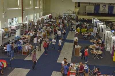 Agro Centro-Oeste Familiar Agro Centro-Oeste Familiar