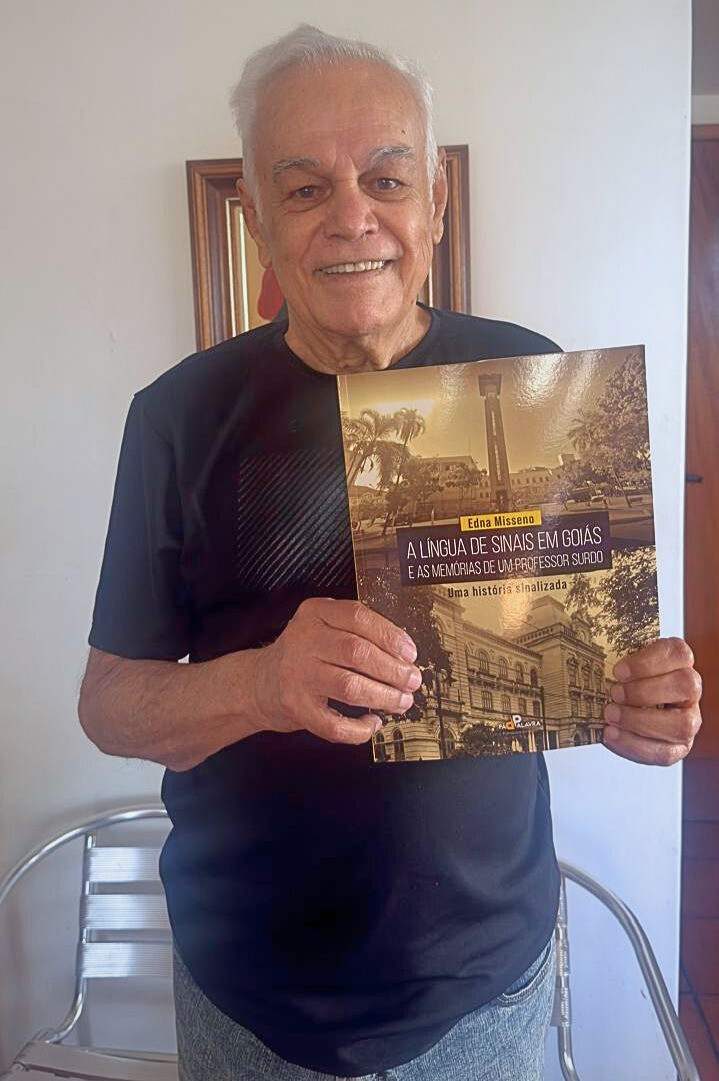 Lançamento livro Libras