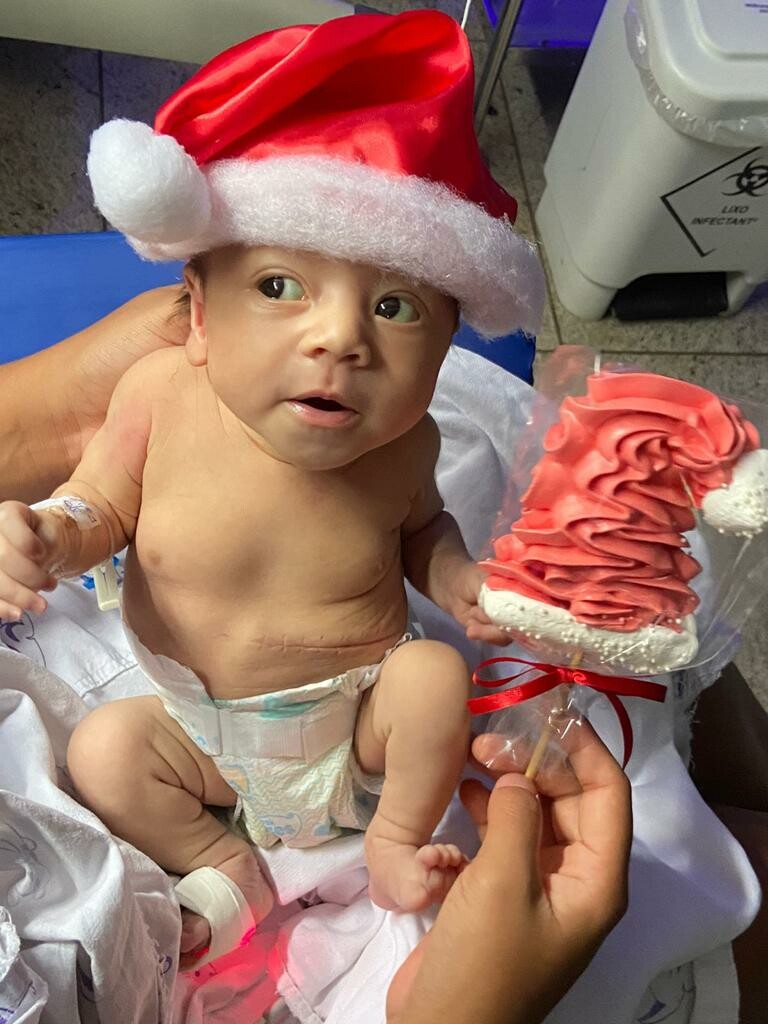 Papai Noel está diferente no Dona Íris!