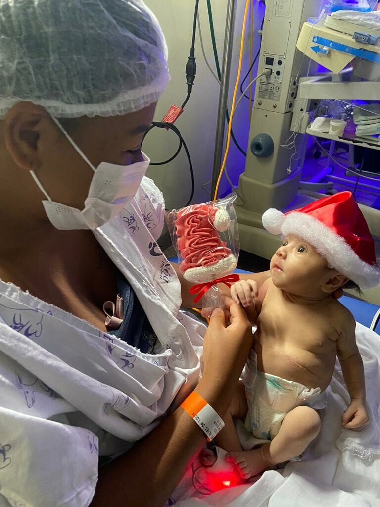 Papai Noel está diferente no Dona Íris!