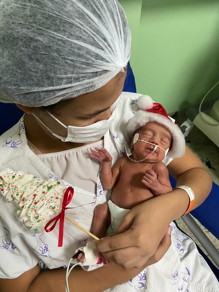 Papai Noel está diferente no Dona Íris!