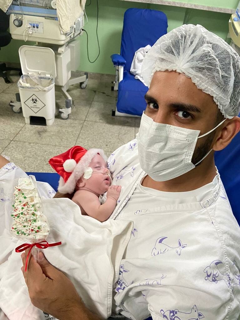 Papai Noel está diferente no Dona Íris!