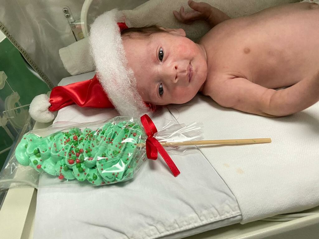 Papai Noel está diferente no Dona Íris!