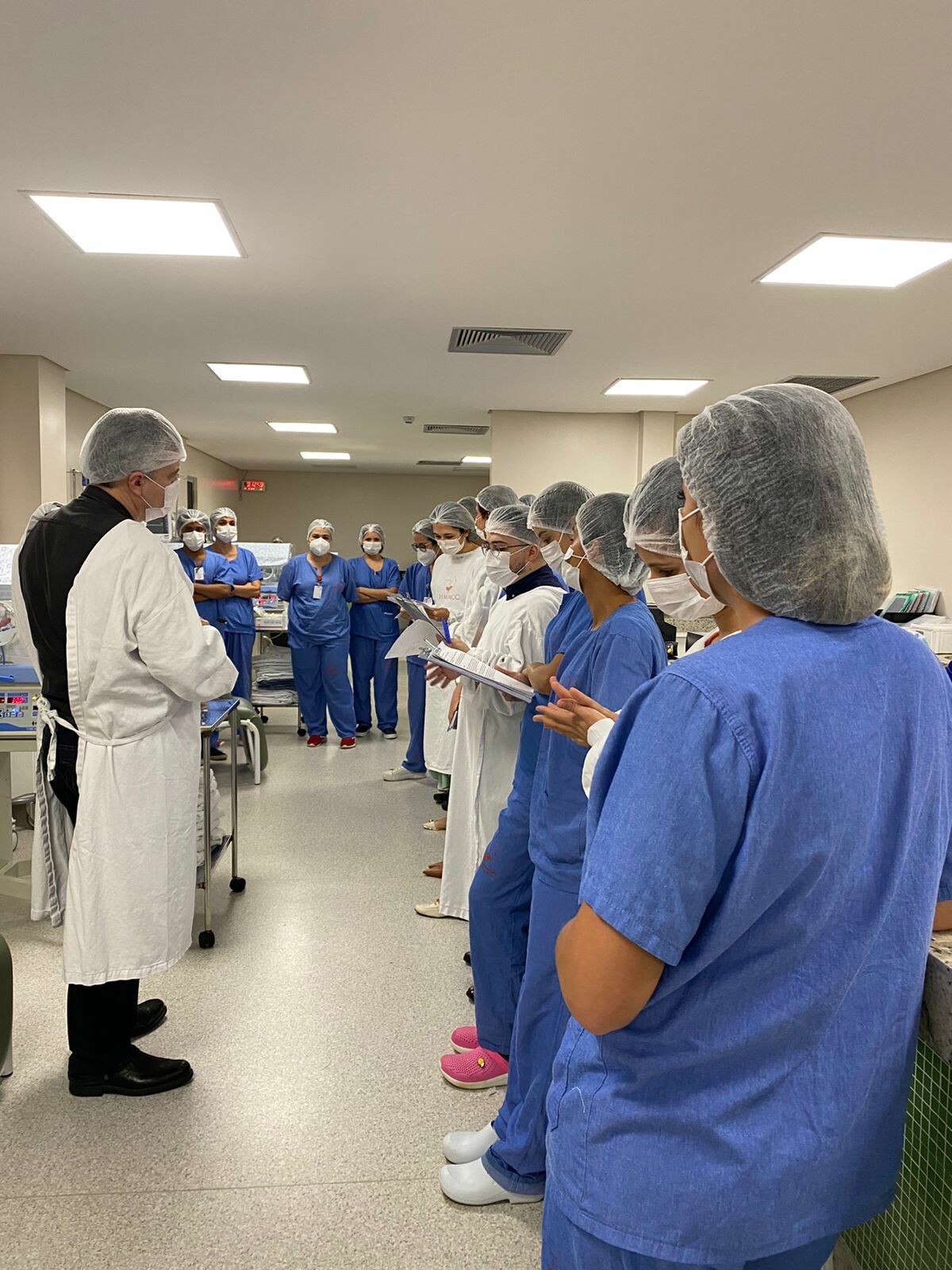 Criador do Projeto Coala, neonatologista Guilherme Sant'Anna visita HMMCC 