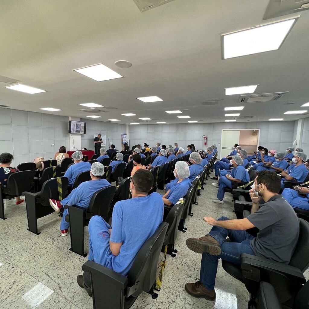 Criador do Projeto Coala, neonatologista Guilherme Sant'Anna visita HMMCC 