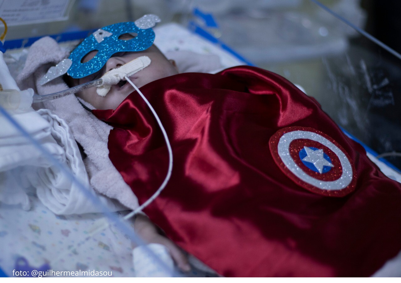 Humanização em UTIs Neonatais traz esperança a pais de bebês prematuros