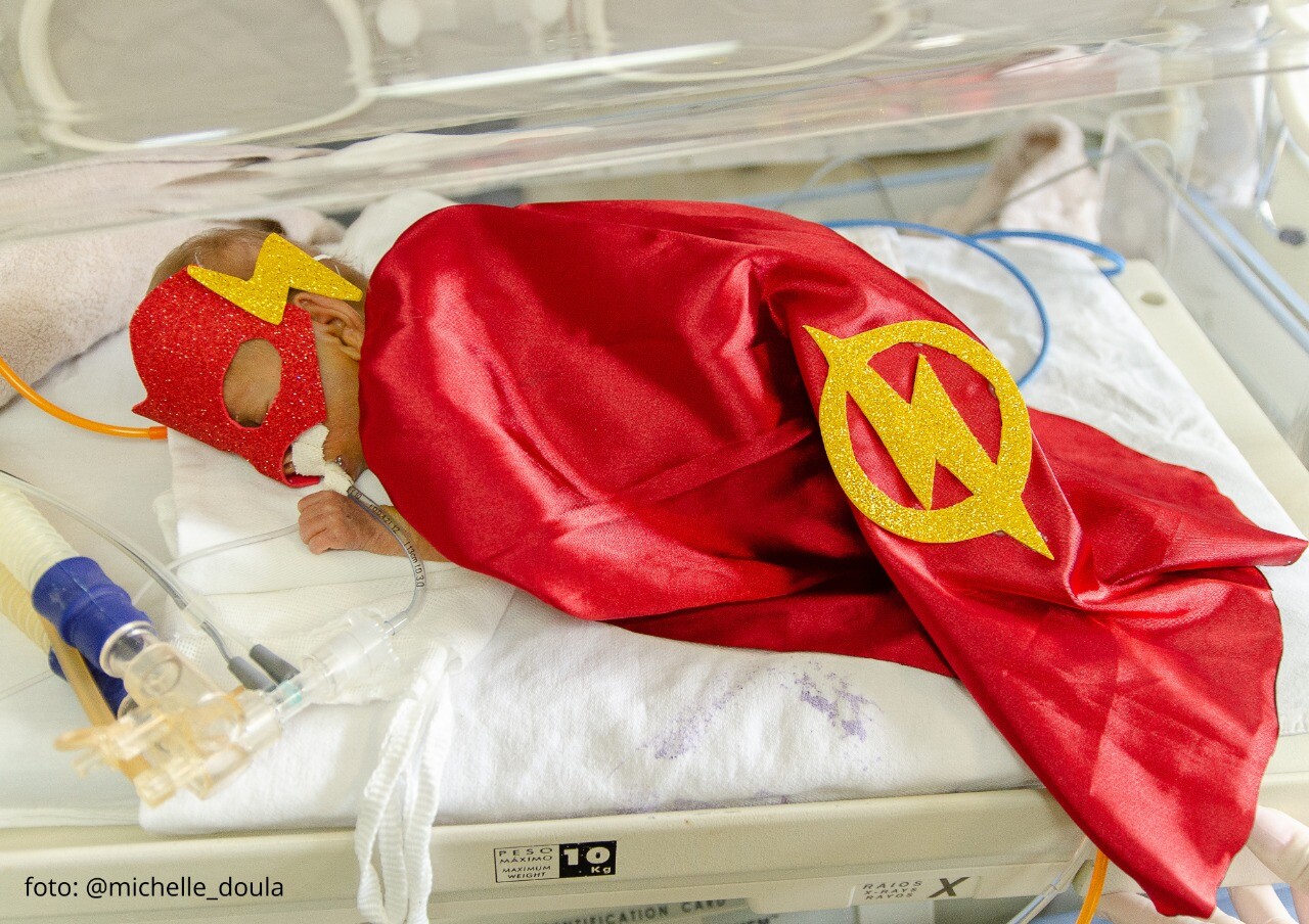 Humanização em UTIs Neonatais traz esperança a pais de bebês prematuros