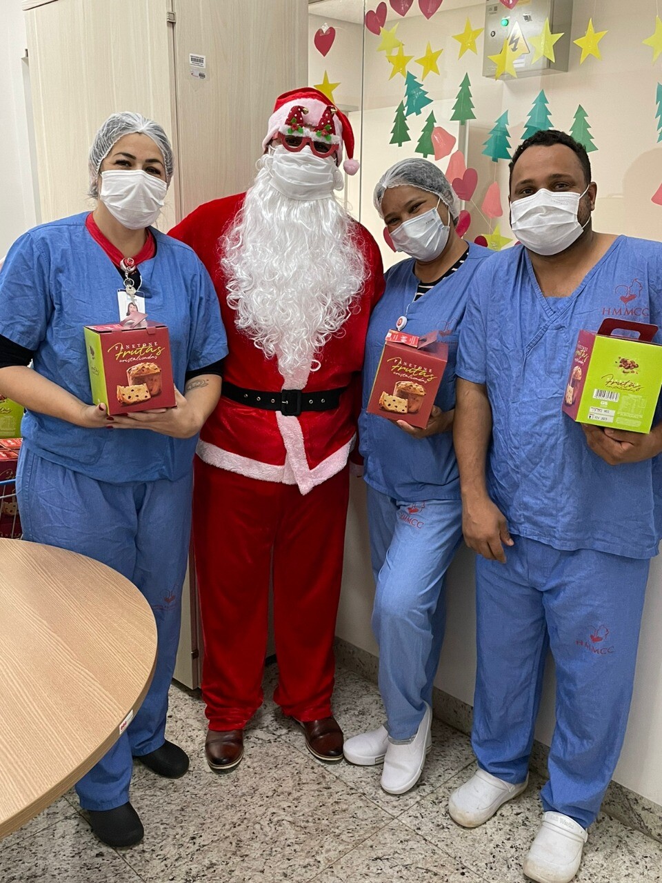 Célia Câmara celebra Natal com colaboradores e pacientes 2022 11