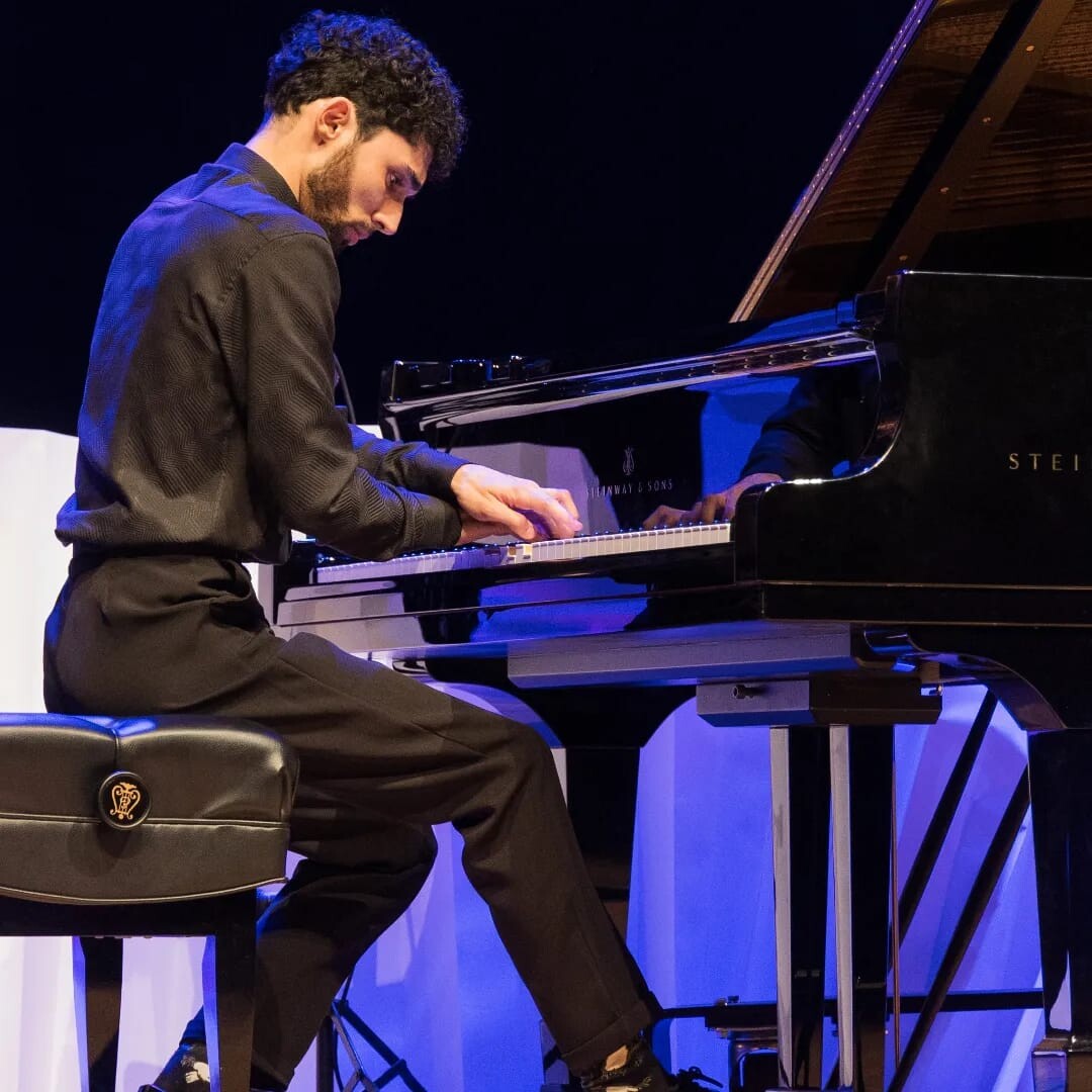  VITOR LOPES ALUNO PIANO.jpeg