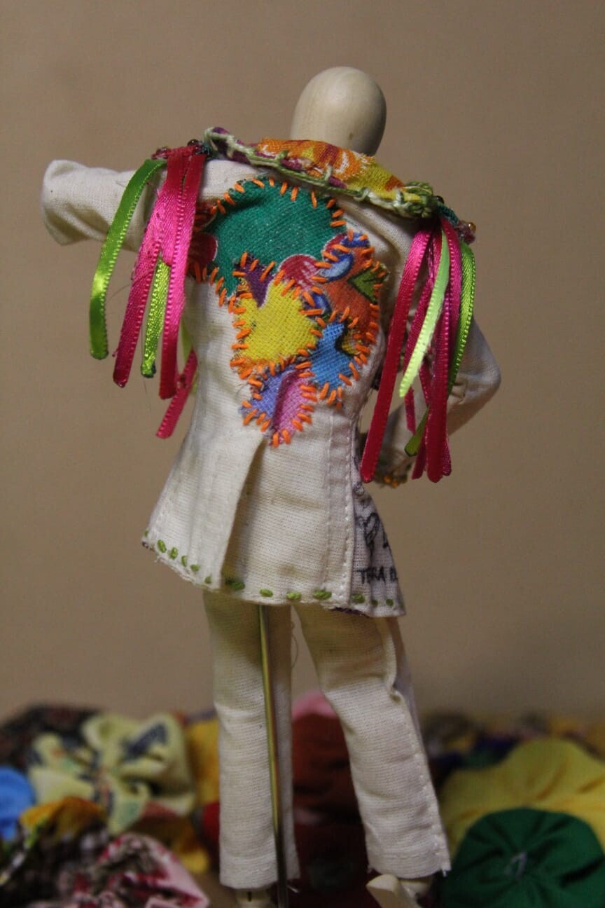 figurino comemorativo