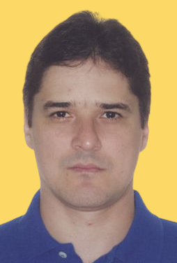 othaniel_fundo amarelo.png