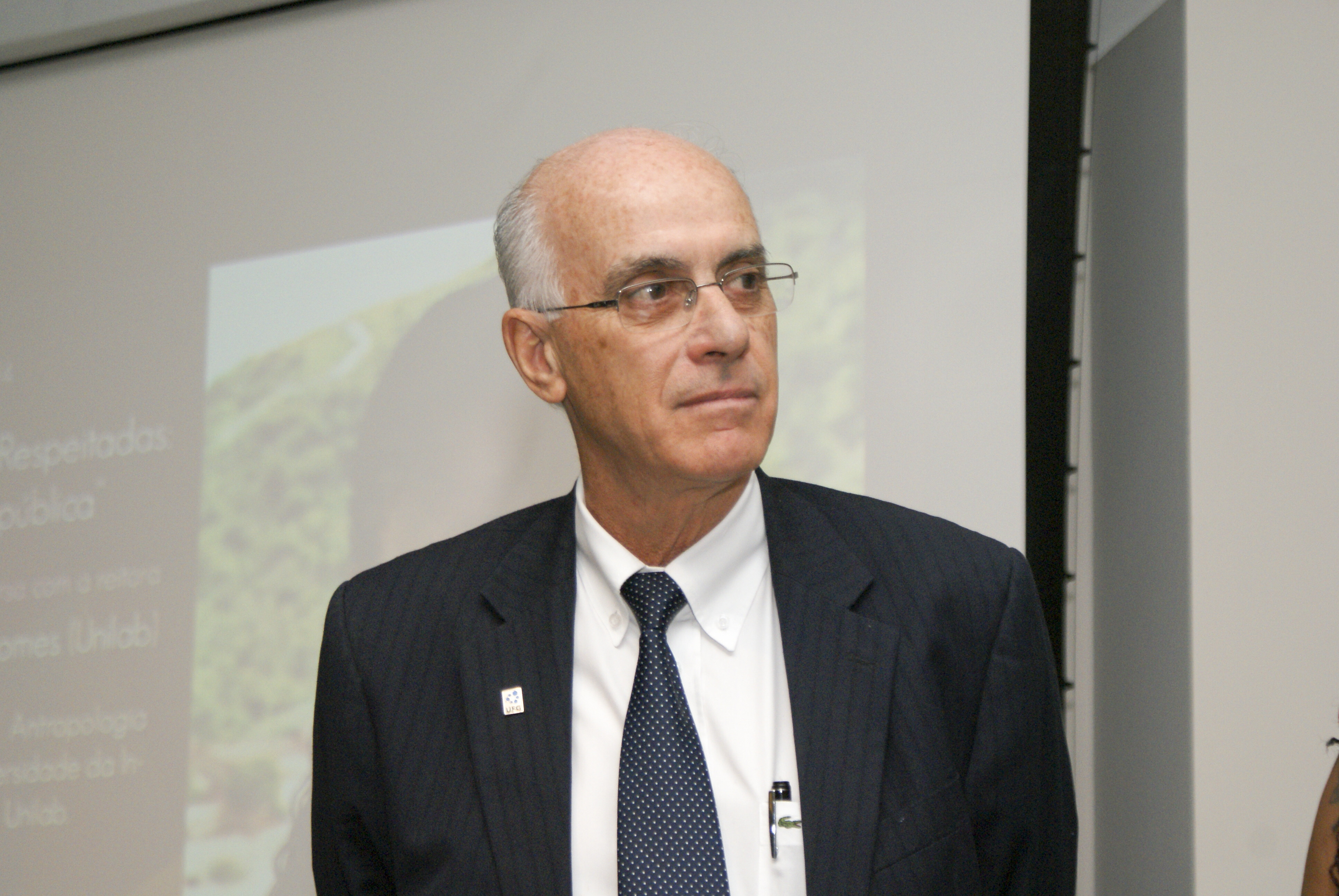 prof. orlando