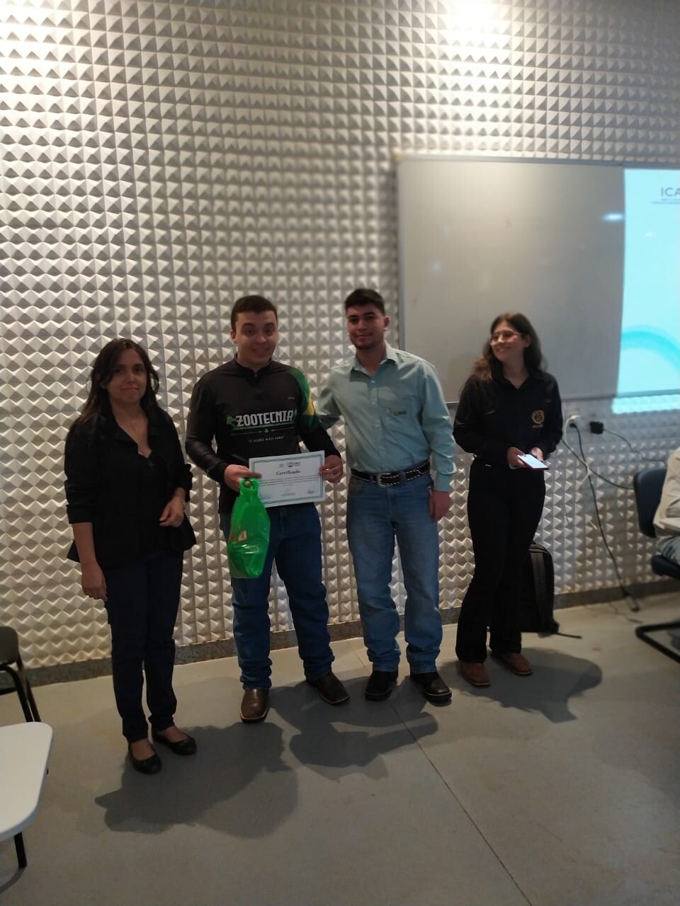 Paulo Victor Ferreira Furtado -  Curso de Zootecnia