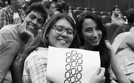 Igor Aguiar (esq.) e Paula Leocadio (dir.) fundadores da seintegra! na edição de 2013 — Foto: divulgação/Facebook