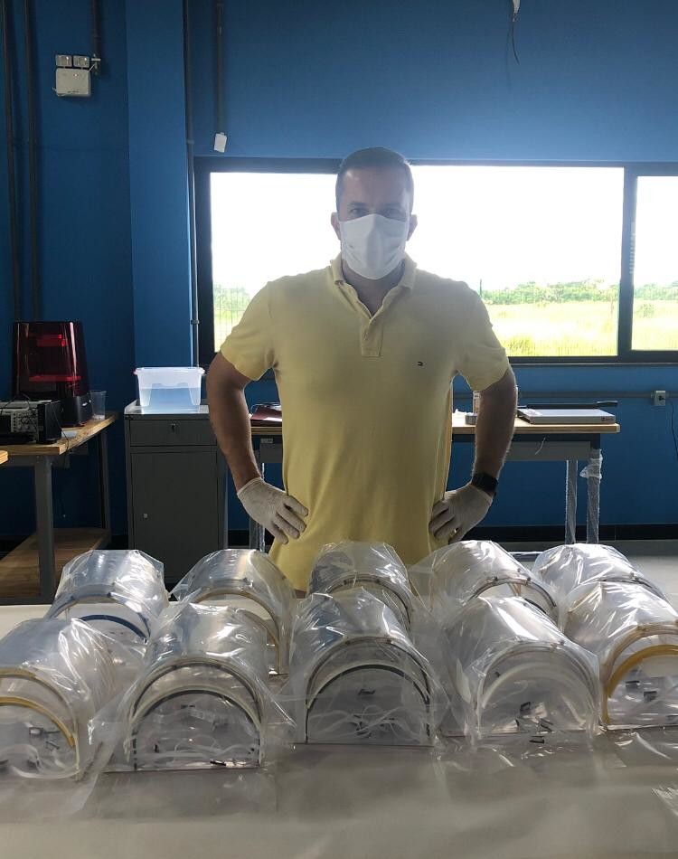 noticia-adriano-mascara