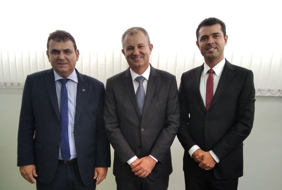Instalado Conselho Universitário da UFJ