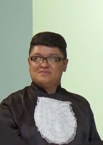 Jovem surdocego se forma em letras na UFG