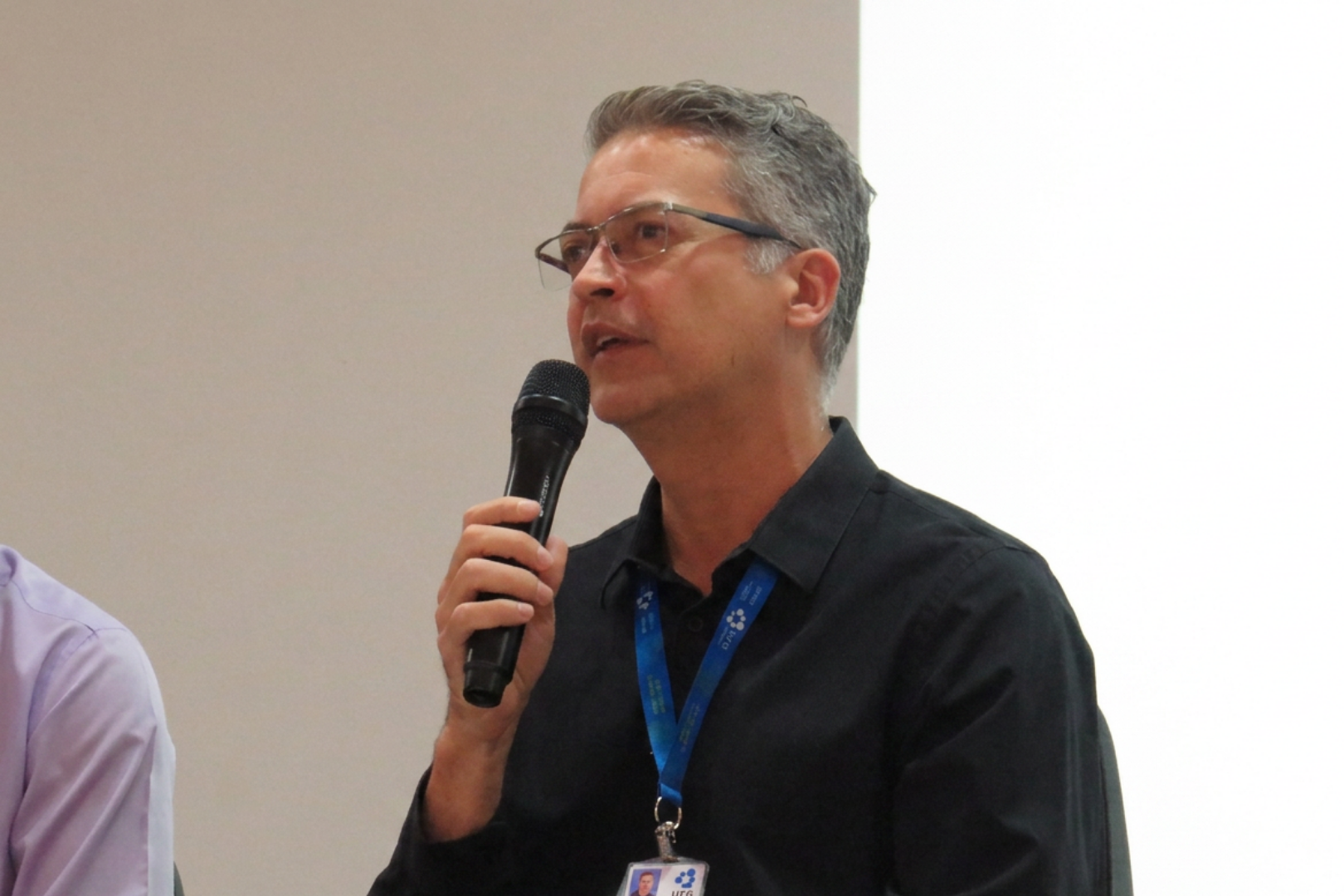 prof. yves