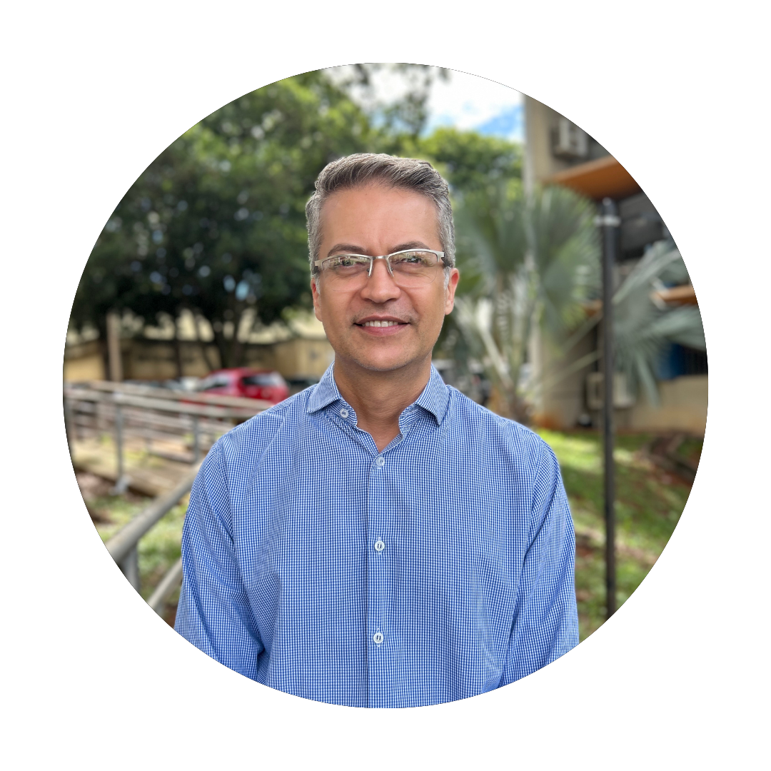  PERFIL - PROF YVES.png