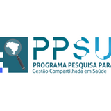 A imagem apresenta o logotipo do "PPSUS - PROGRAMA PESQUISA PARA O SUS", com o subtítulo "Gestão Compartilhada em Saúde" em letras azuis. À esquerda, um ícone quadrado composto por pixels coloridos contém uma lupa que amplia o mapa do Brasil. O design utiliza tons de azul e verde sobre um fundo branco, transmitindo uma identidade visual institucional e profissional.