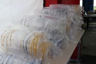 Foto_protetores_faciais_IPElab_UFG_embalados