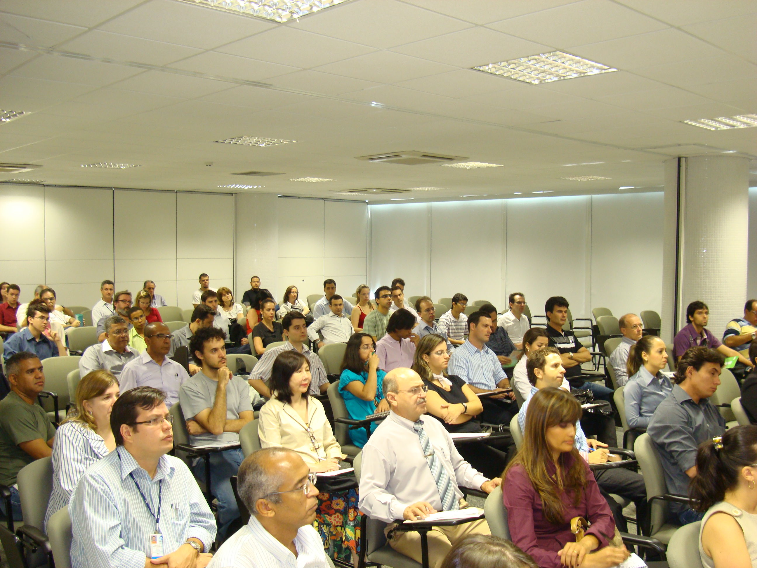Participantes na platéia do II Café Tecnológico