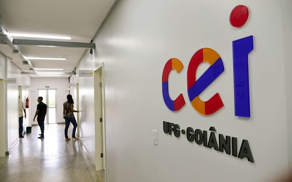Corredor interno da unidade CEI 2 no Campus Samambaia