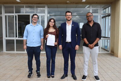 Capa Assessoria Virmorndes Cruvinel