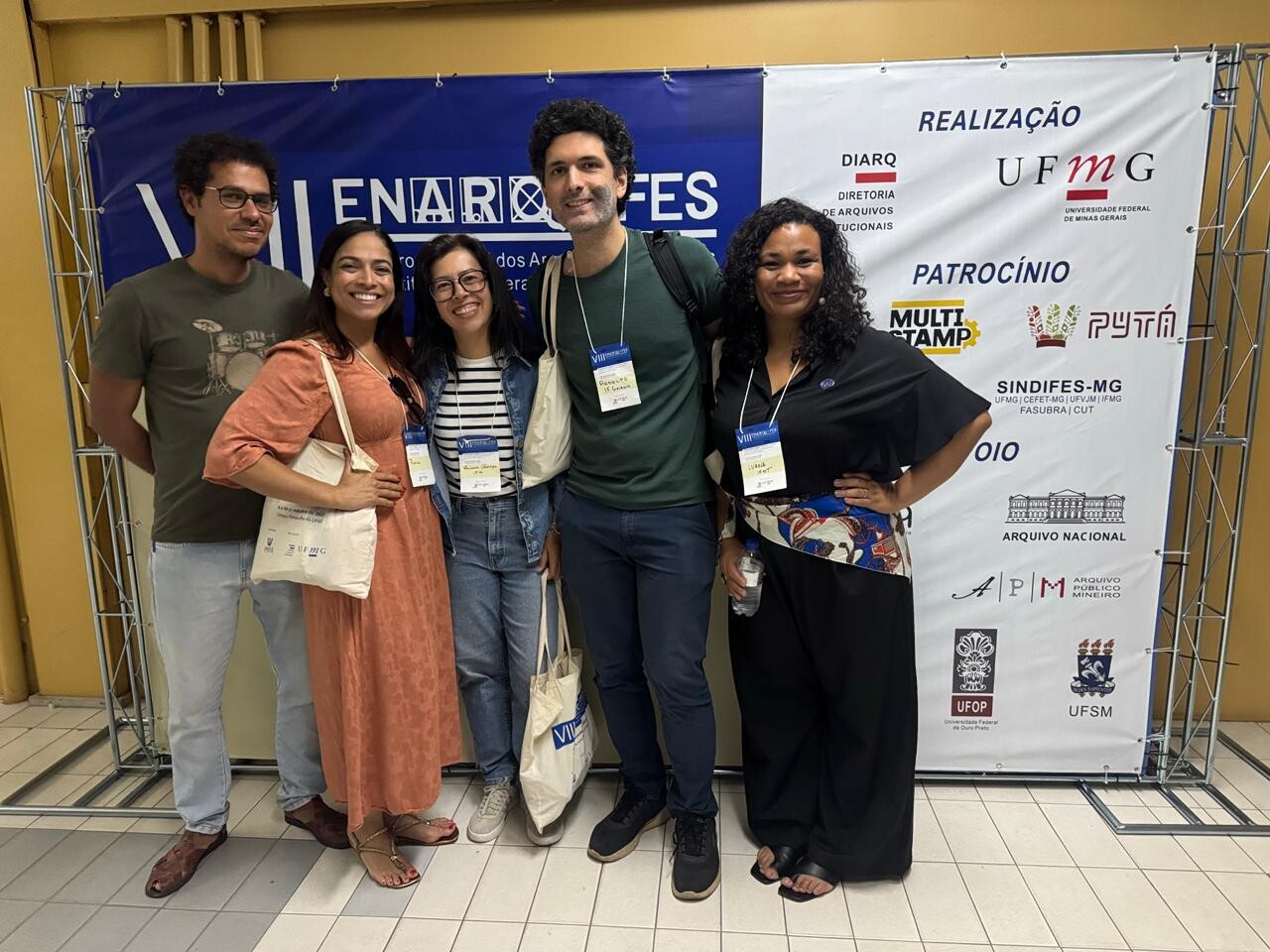 Eleição para a representação da região Centro-Oeste no Conselho da Rede Arquifes. Reeleitos Rodolfo, IF Goiano e Luana IF MT. Participantes da Foto da esquerda para a direita. Paulo Eduardo - UFG, Thiara - UNB, Luciana - UFG, Rodolfo - IF Goiano e Luana - IFMT
