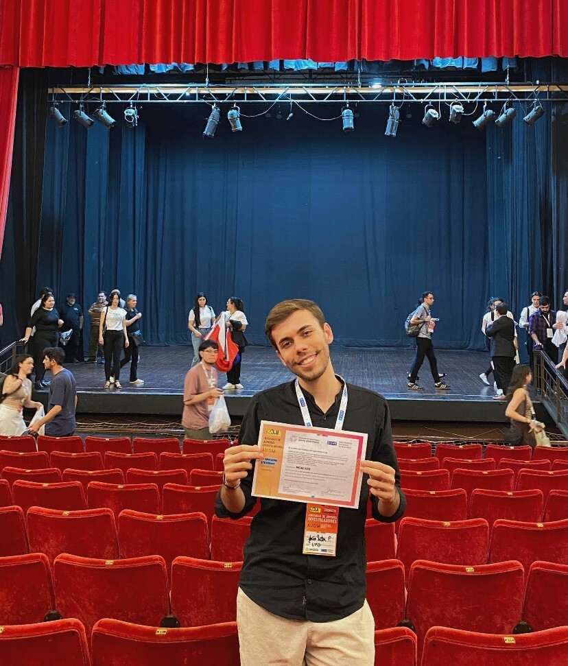 Estudante da UFG é premiado em evento internacional 