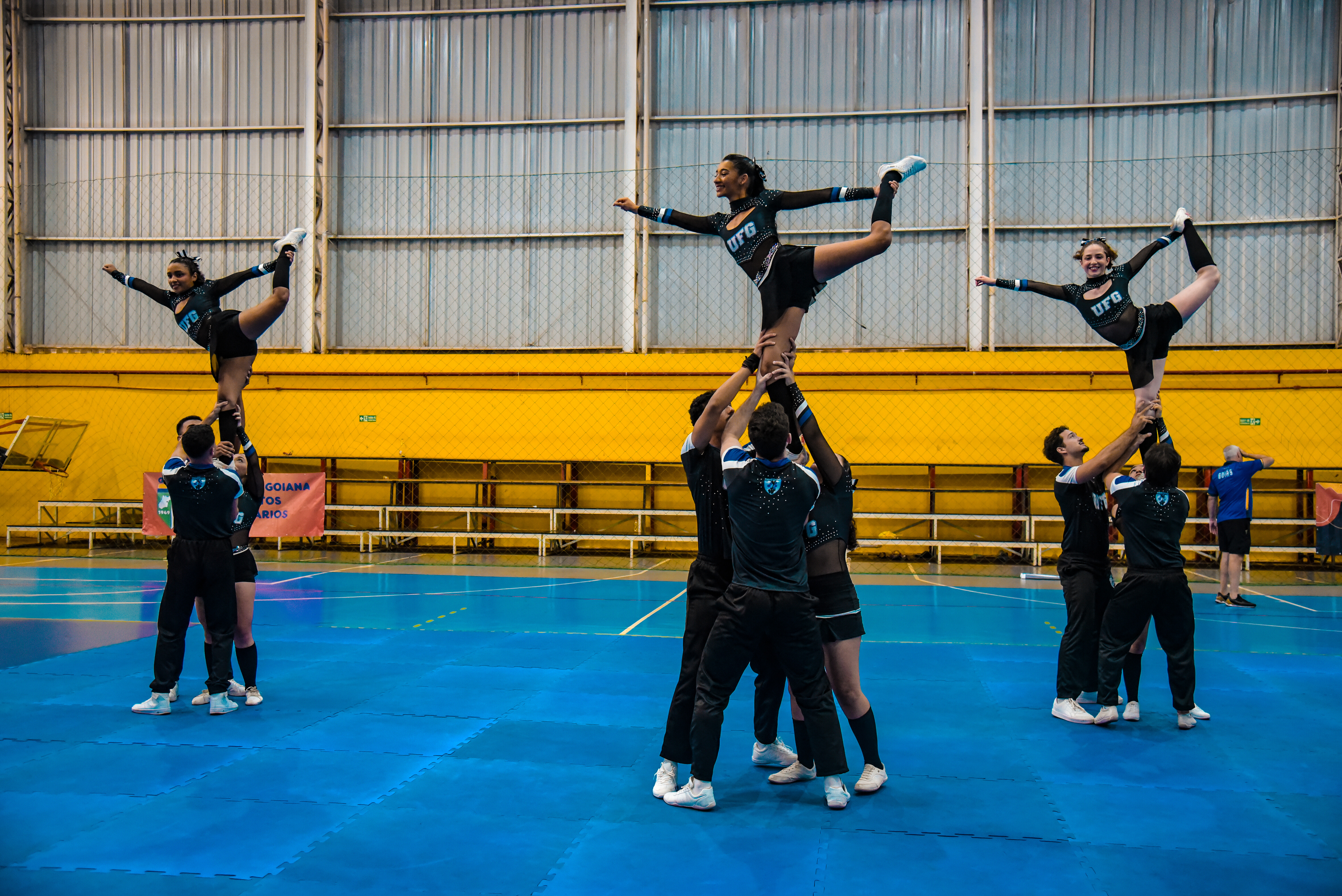cheer1